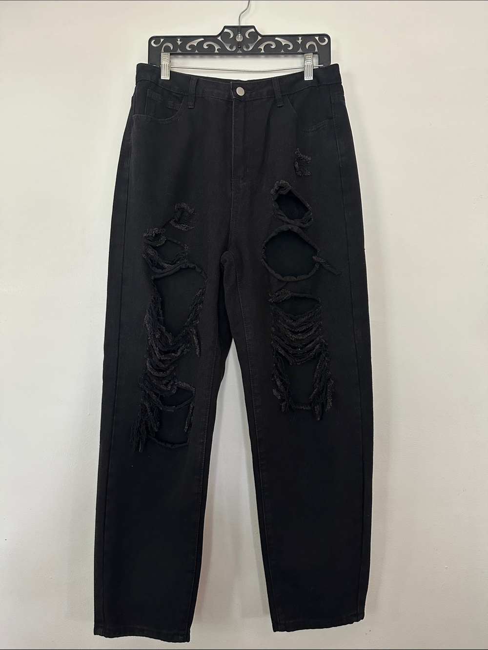 Black Ripped women Jeans - Distressed Straight Fit
